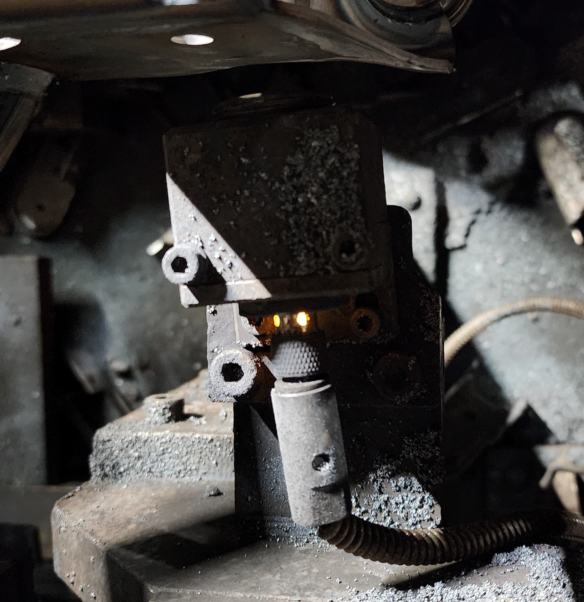 In Weld Cells Today - Our 40 mm Cube Mount, 30M Sensor, and Cable Protection